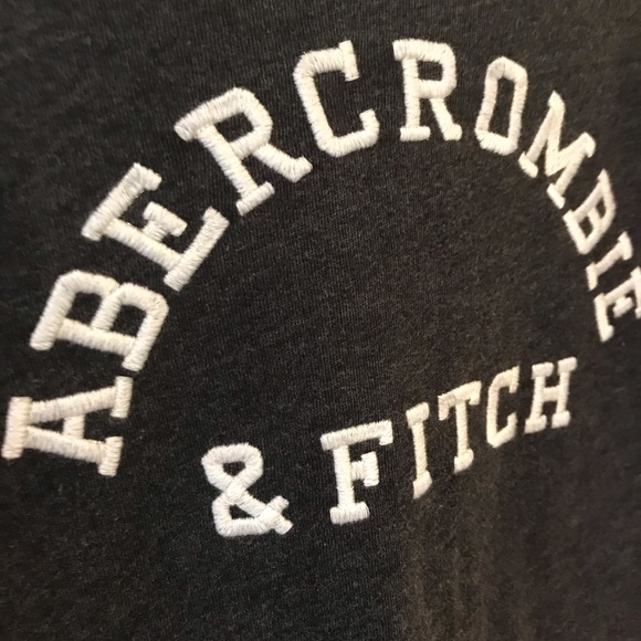 Abercrombie & Fitch sweatshirt - Picture 2 of 6